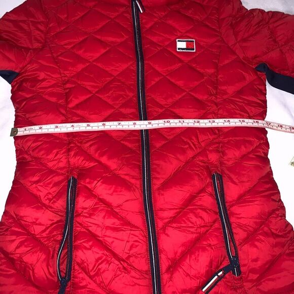 Tommy Hilfiger Women's Packable Hooded Puffer  Lightweight Jacket, RED Size XS - Picture 16 of 16